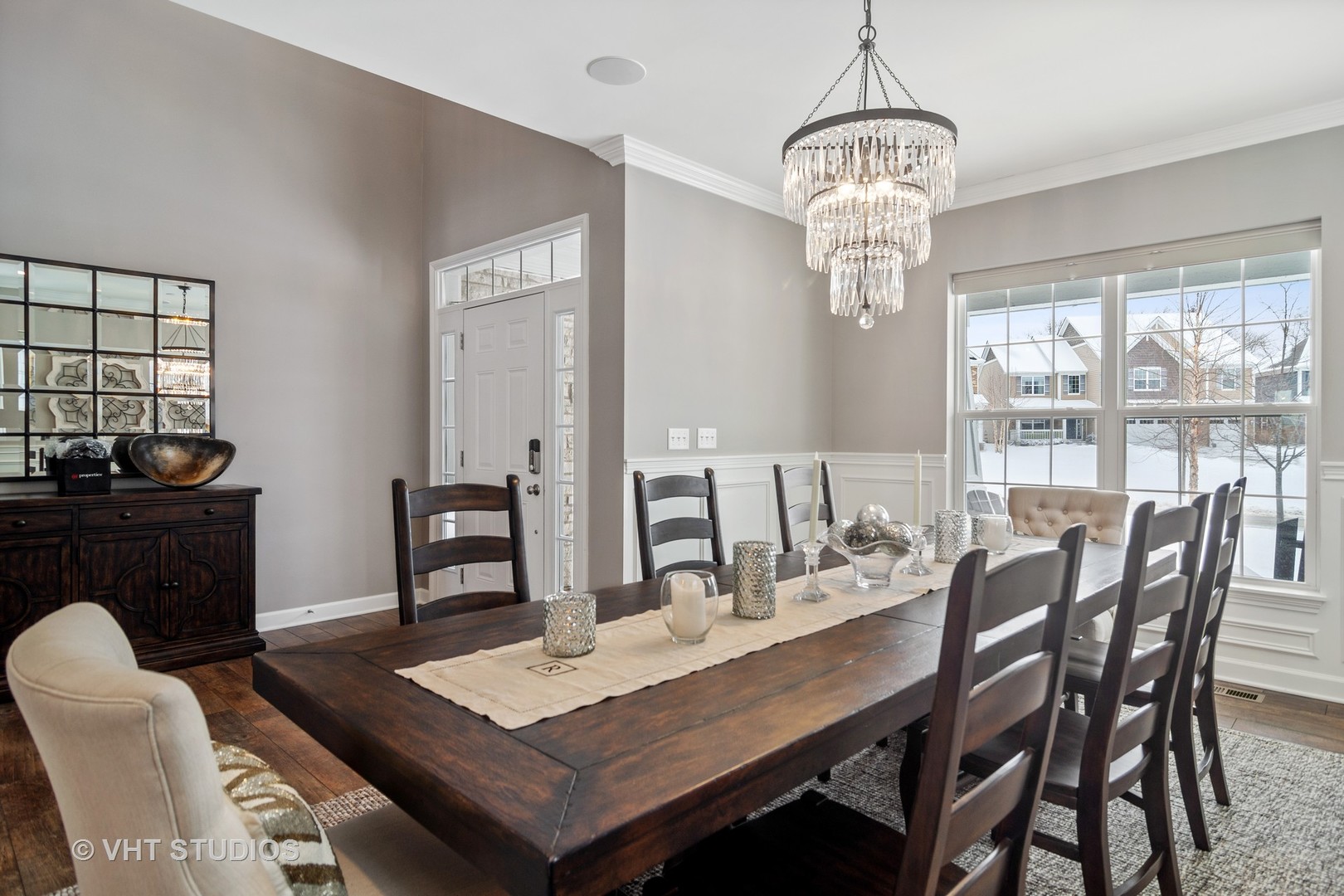 3577 Harold Circle Hoffman Estates, IL 60192 - Photo 10 of 32 a view of a dining room with furniture window and outside view
