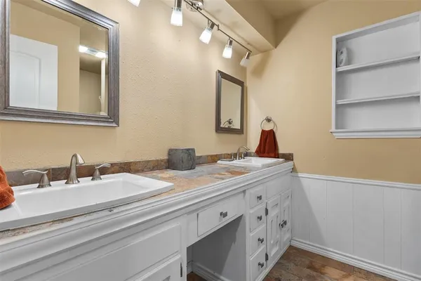 $450,000 | 1617 Westridge Drive, Hurst, TX 76054