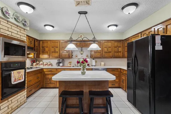 $450,000 | 1617 Westridge Drive, Hurst, TX 76054