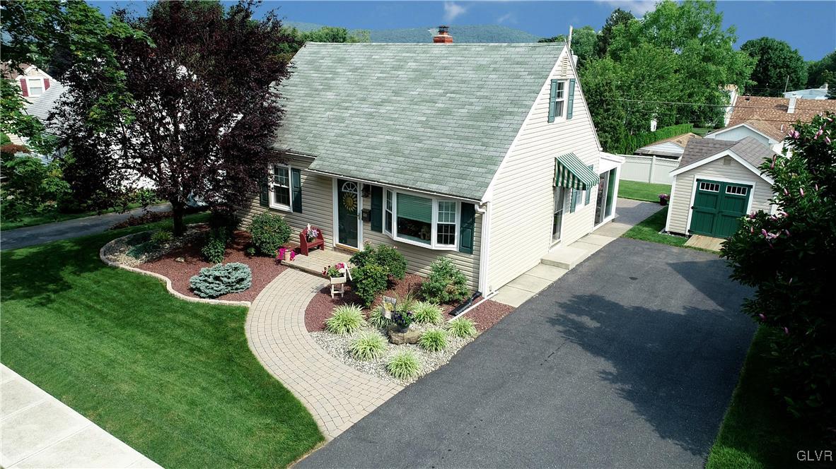 533 Magnolia Road Hellertown, PA 18055 - Photo 4 of 35 Gallery Image 4