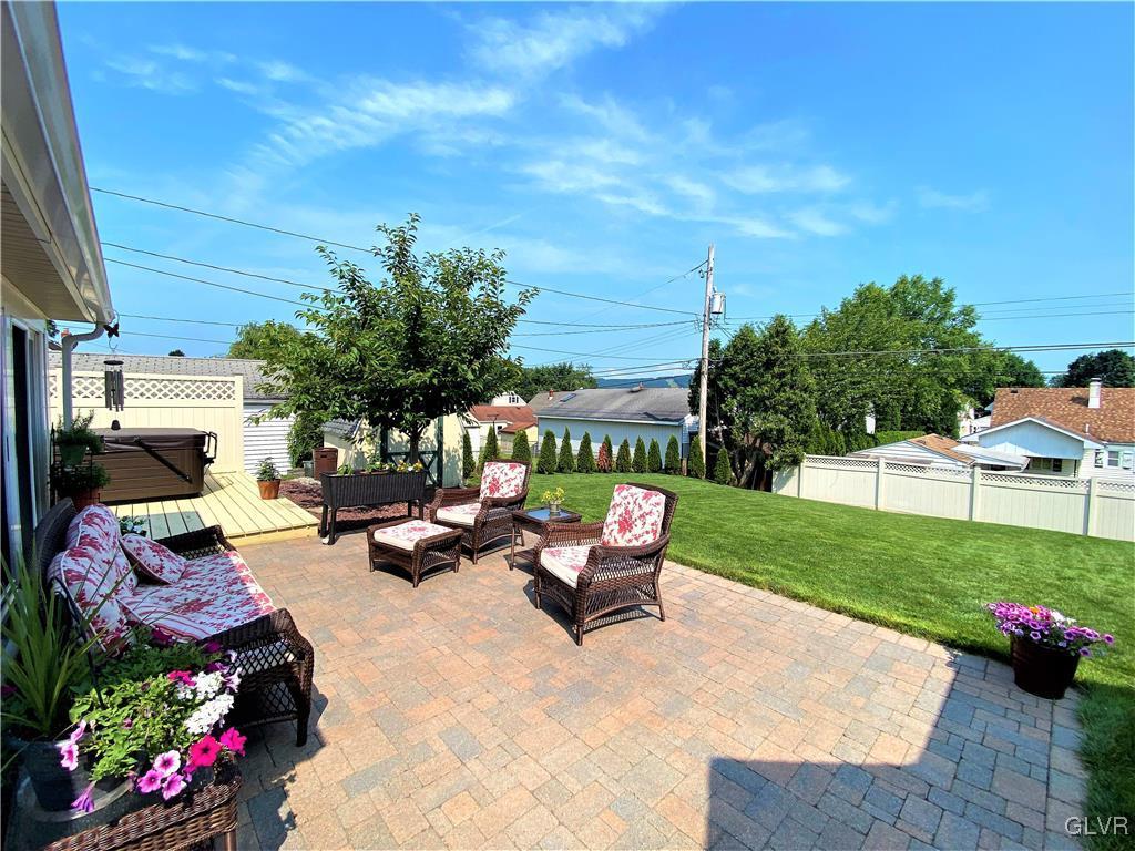 533 Magnolia Road Hellertown, PA 18055 - Photo 9 of 35 Gallery Image 9