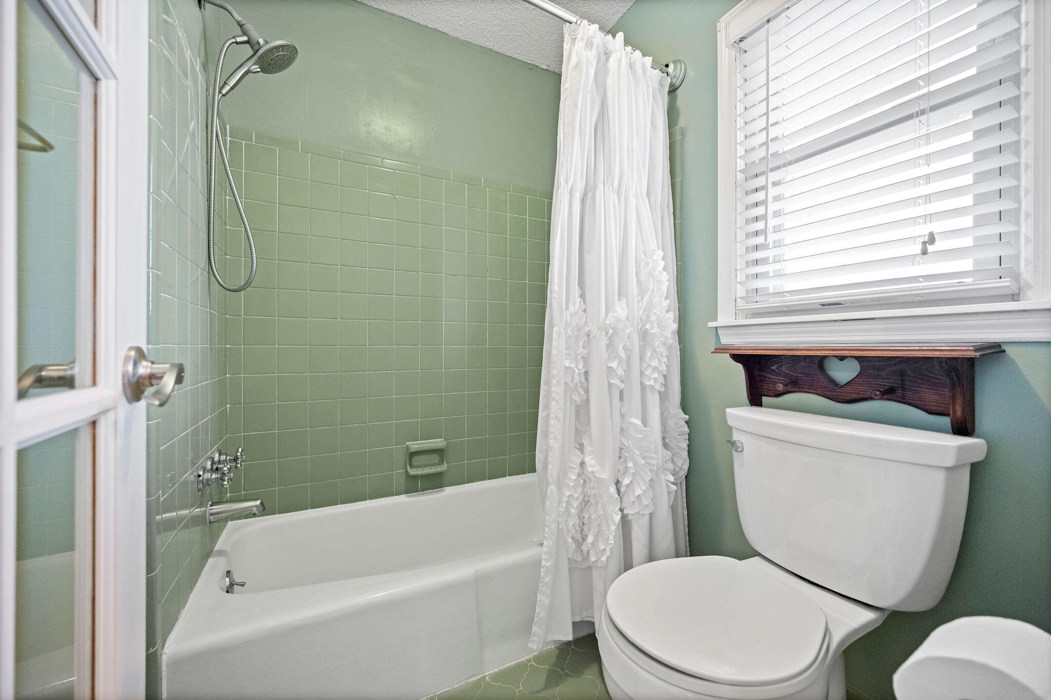 1824 Gun Club Road Charleston, SC 29414 - Photo 16 of 25 bathroom