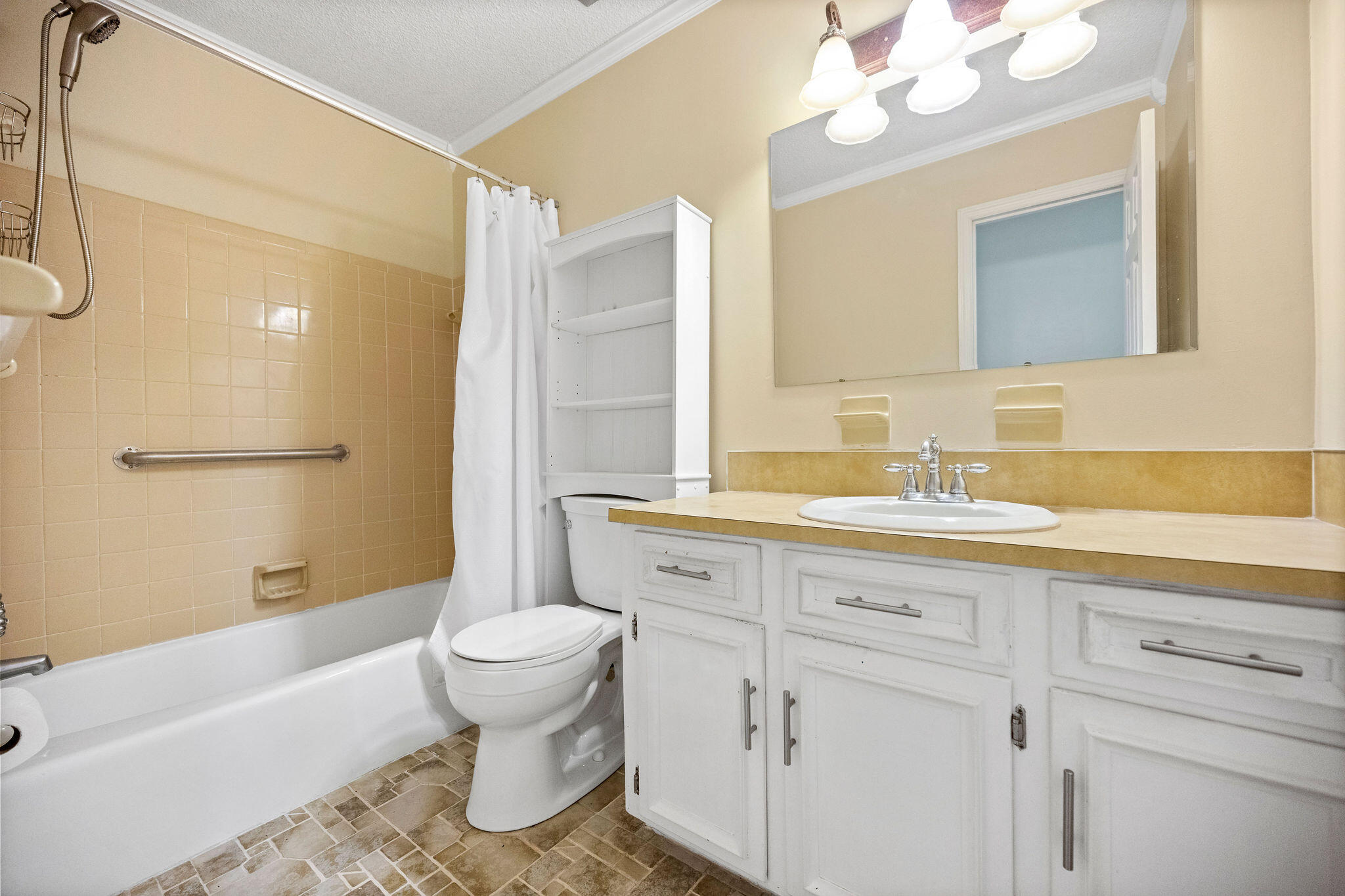 1824 Gun Club Road Charleston, SC 29414 - Photo 19 of 25 bathroom