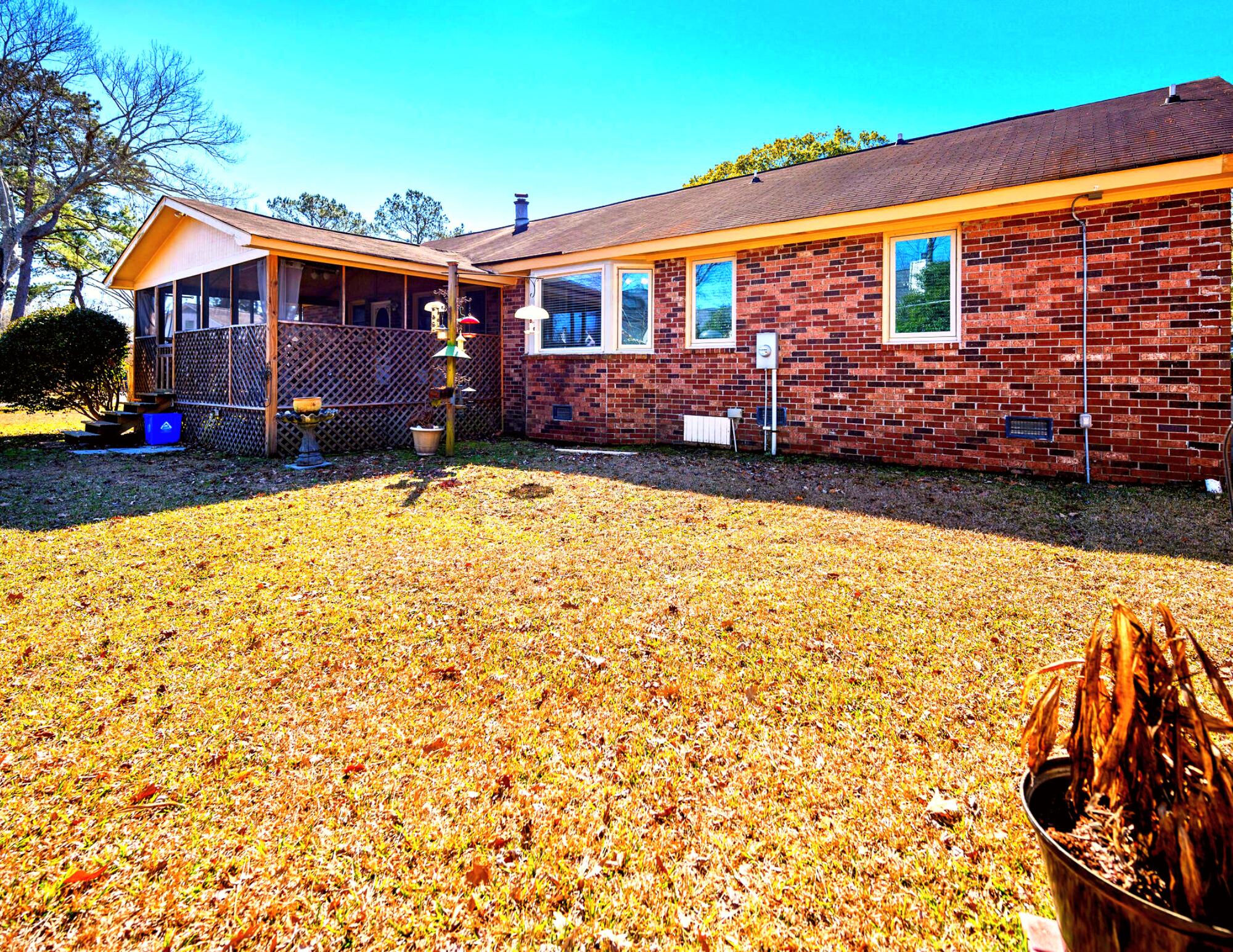 1824 Gun Club Road Charleston, SC 29414 - Photo 24 of 25 Backyard & screened in porch