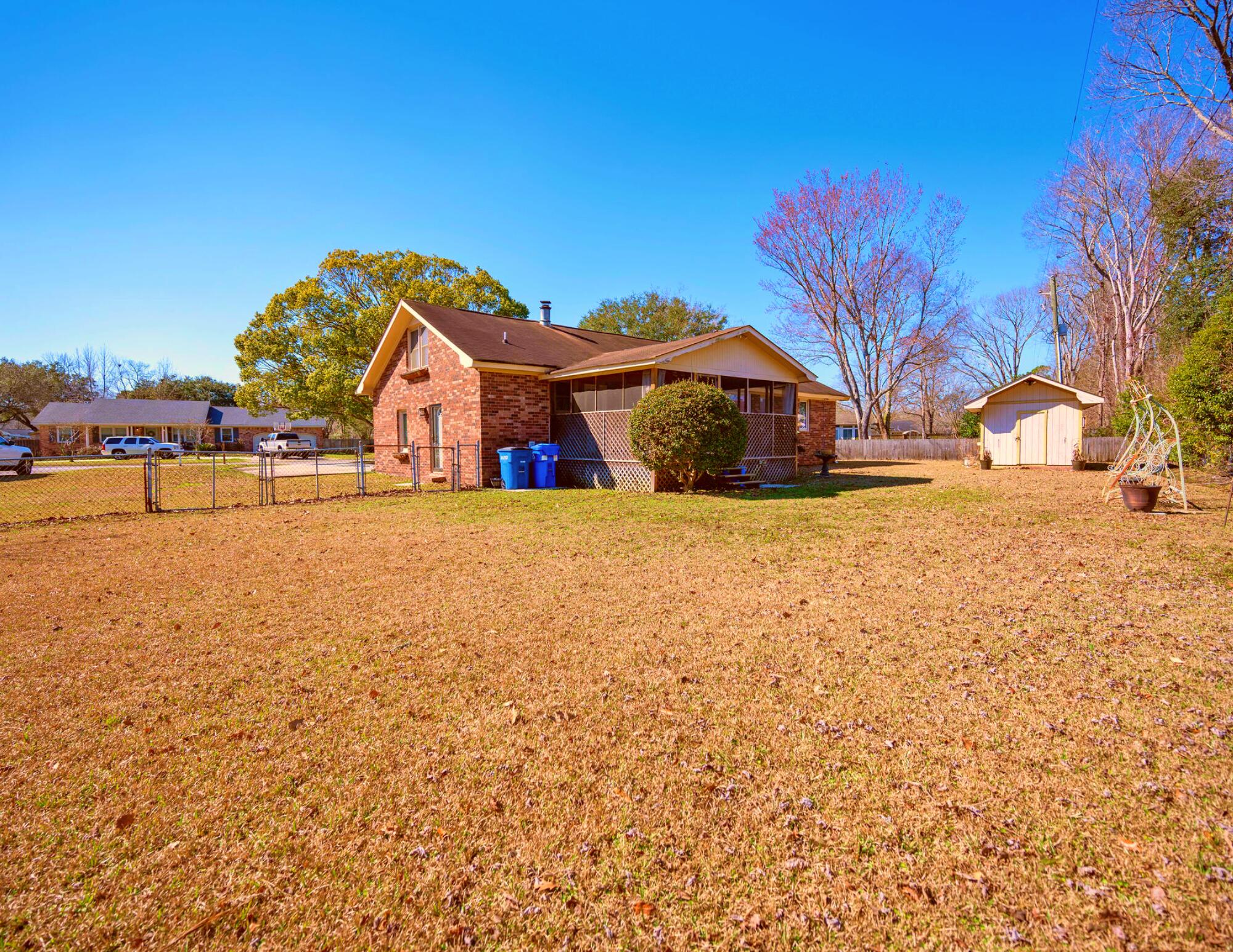 1824 Gun Club Road Charleston, SC 29414 - Photo 25 of 25 Backyard and shed