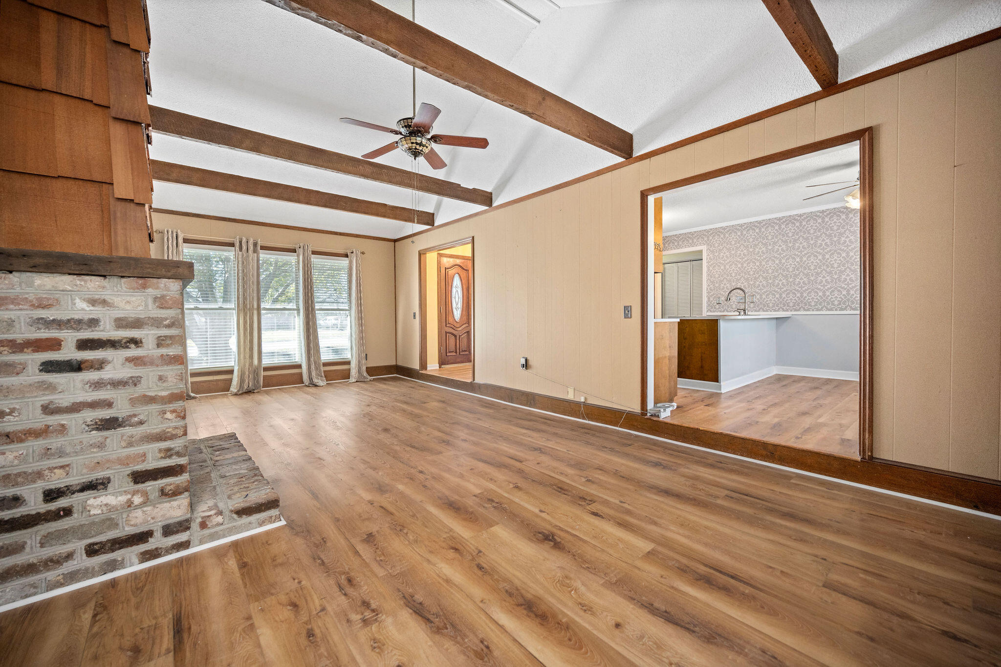 1824 Gun Club Road Charleston, SC 29414 - Photo 9 of 25 Living room to kitchen