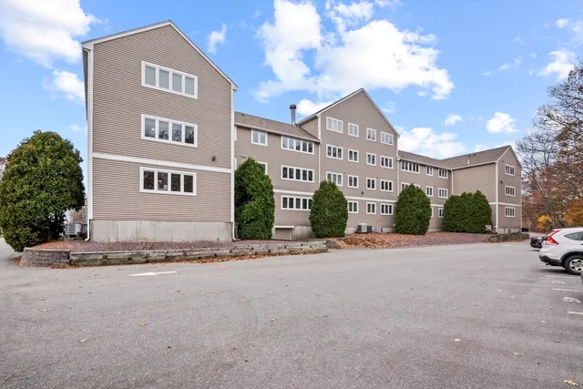 $400,000 | 38 Dunham Road, Unit 201, Beverly, MA 01915