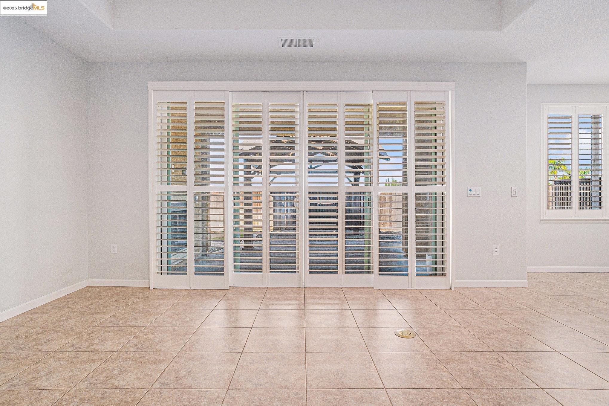 31 Rustic Court Oakley, CA 94561 - Photo 5 of 52 a view of an empty room with a window