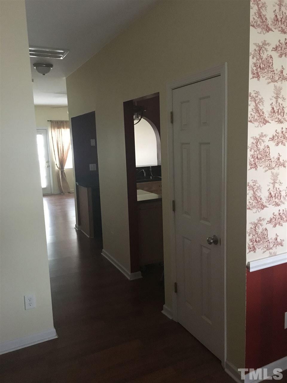 705 Glen Road, Unit 114 Garner, NC 27529 - Photo 4 of 19 Gallery Image 4