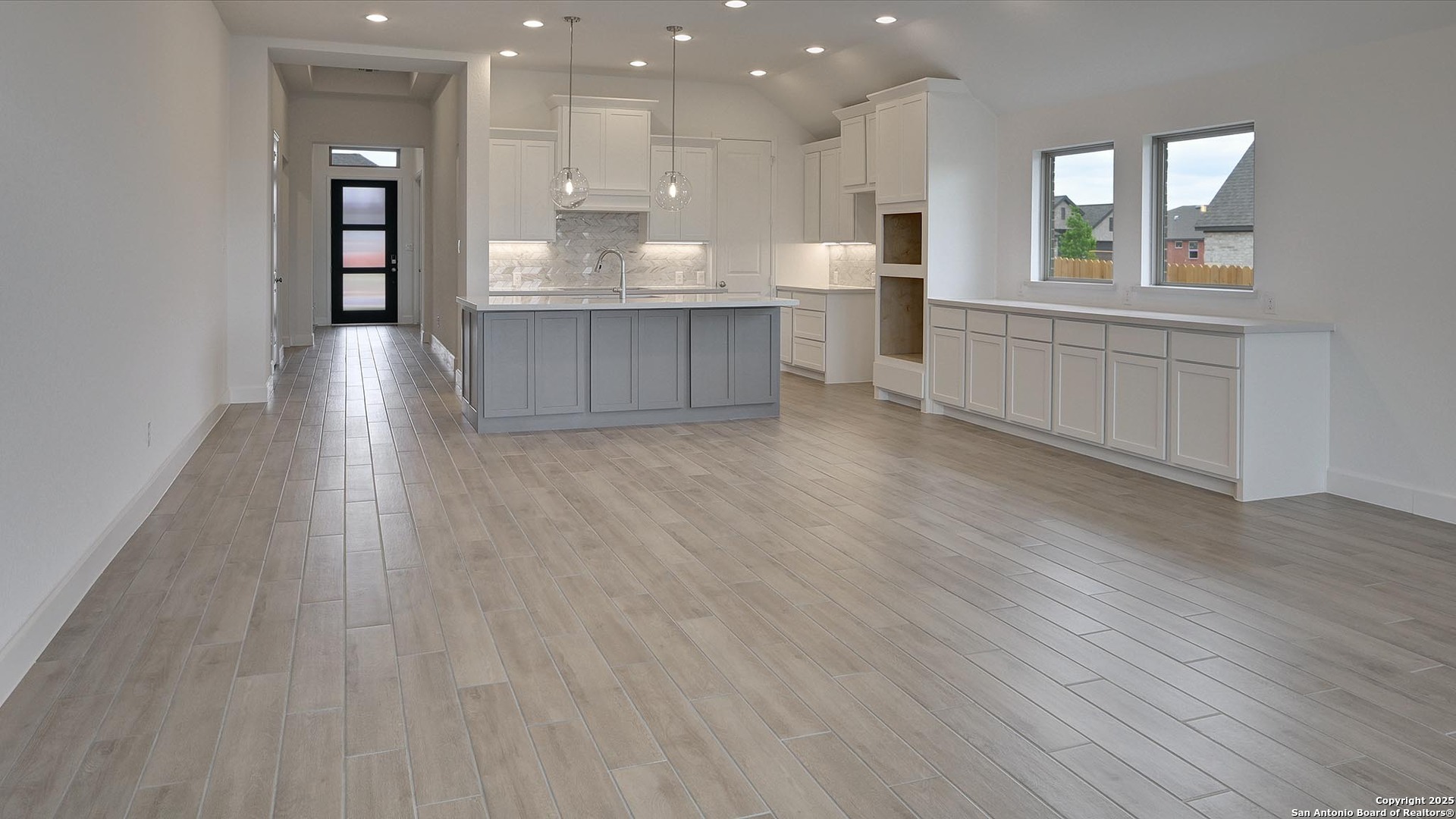 293 White Oak Castroville, TX 78009 - Photo 15 of 45