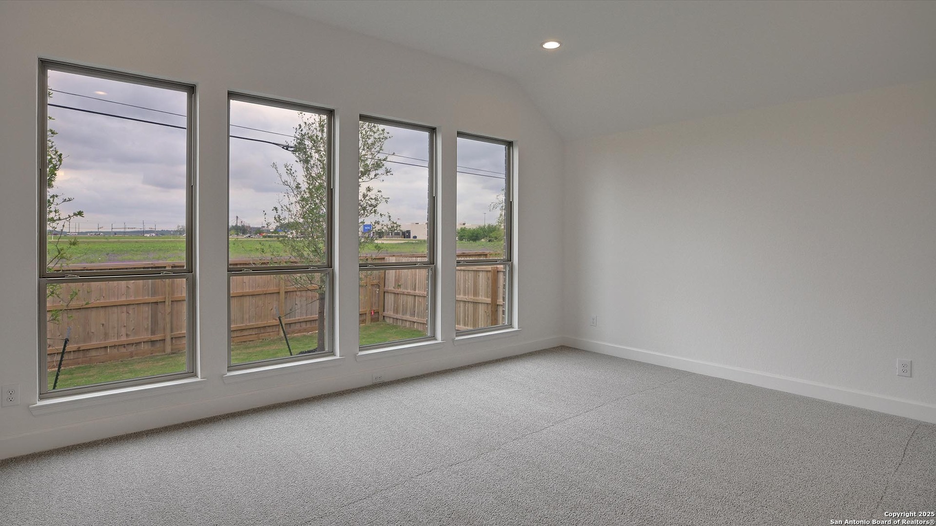 293 White Oak Castroville, TX 78009 - Photo 16 of 45