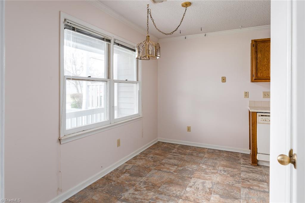 3138 Windchase Court High Point, NC 27265 - Photo 13 of 25 Gallery Image 13