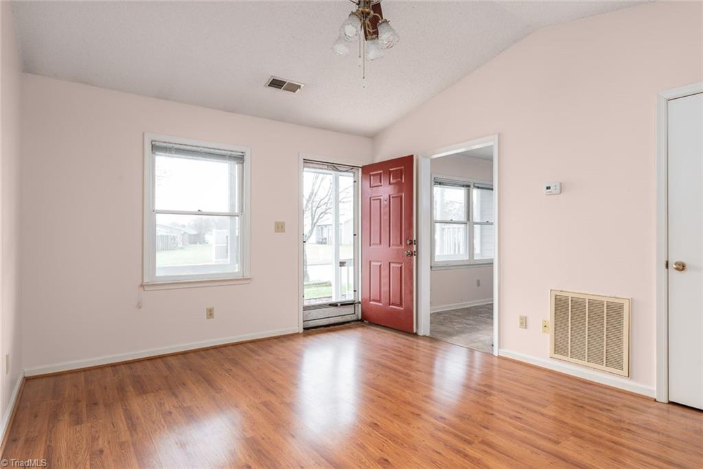 3138 Windchase Court High Point, NC 27265 - Photo 6 of 25 Gallery Image 6