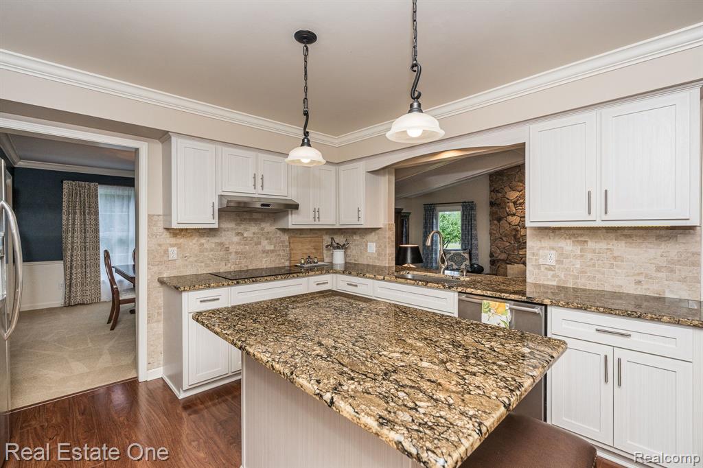 3307 Salem Court Rochester Hills, MI 48306 - Photo 16 of 36