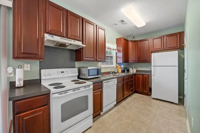 $248,000 | 217 Seneca River Drive, Summerville, SC 29485