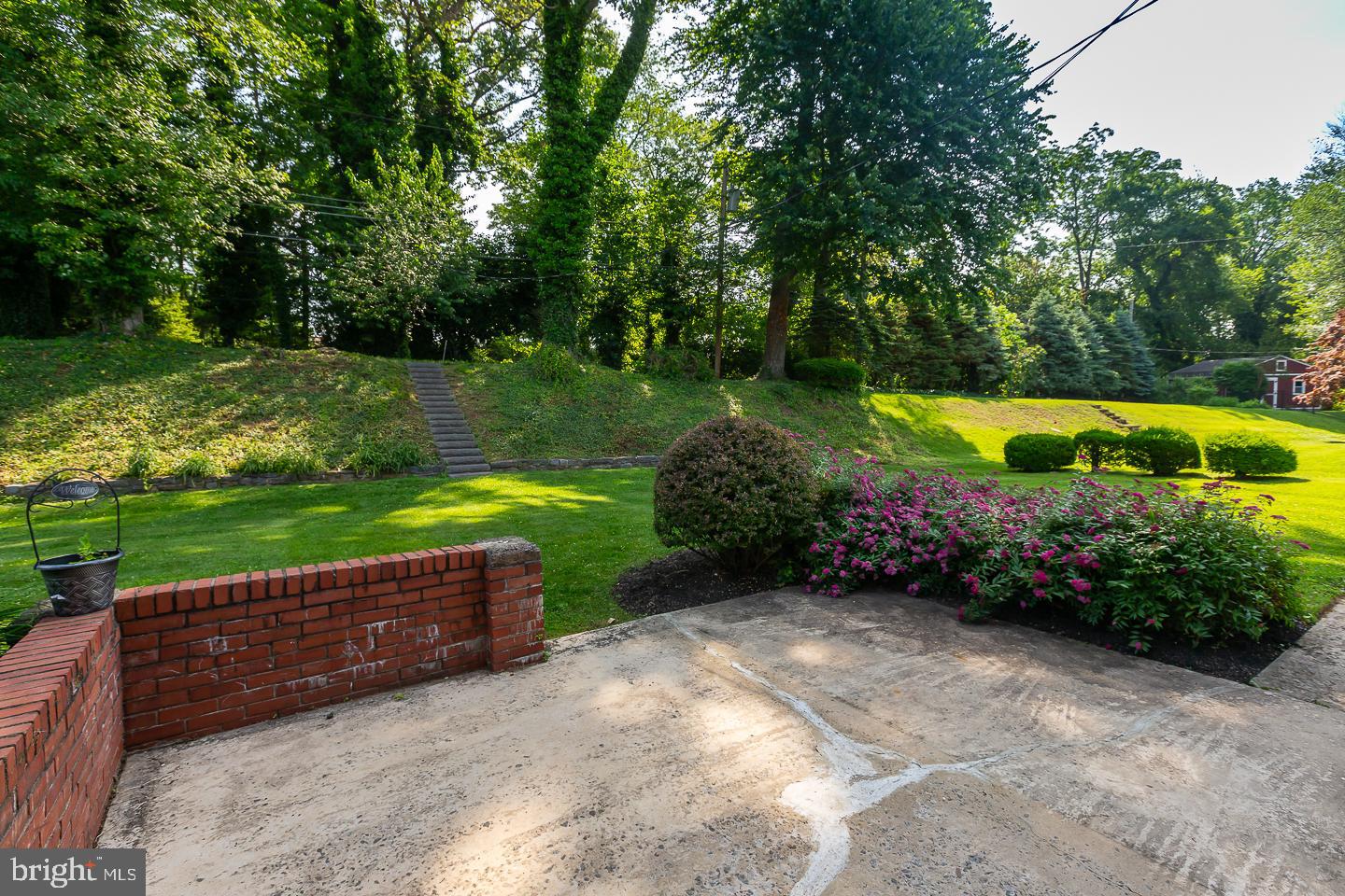 325 Rittenhouse Circle Havertown, PA 19083 - Photo 7 of 34 Rear Patio