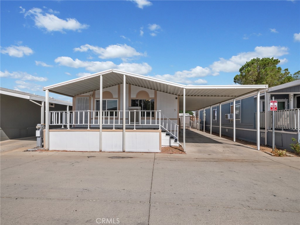 22020 Nisqually Road, Unit 3 Apple Valley, CA 92308 - Photo 2 of 35