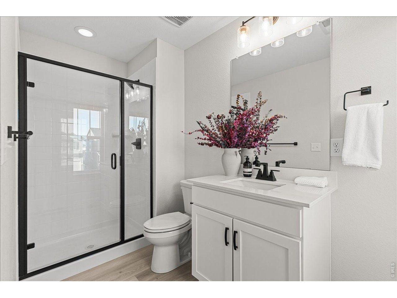 946 Rustling Street Windsor, CO 80550 - Photo 32 of 50 Second floor bathroom #2