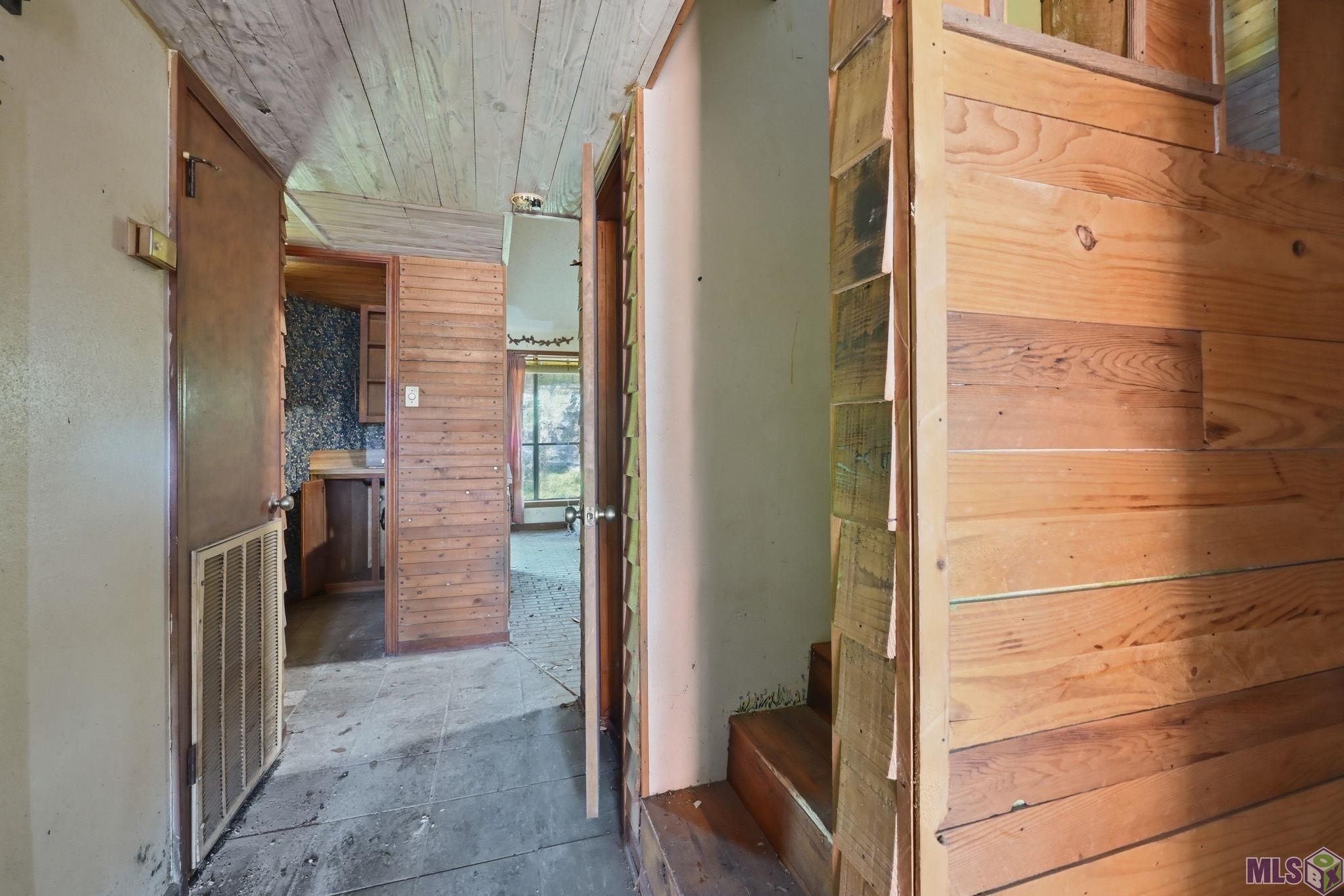 1883 Stonegate Court Baton Rouge, LA 70815 - Photo 10 of 17
