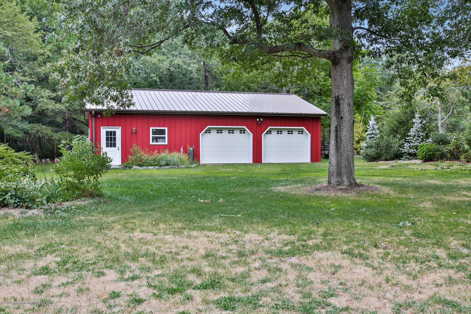 714 Oak Glen Road Howell, NJ 07731 - Photo 11 of 34 714 Oak Glen Rd Howell NJ-large-012-12-1