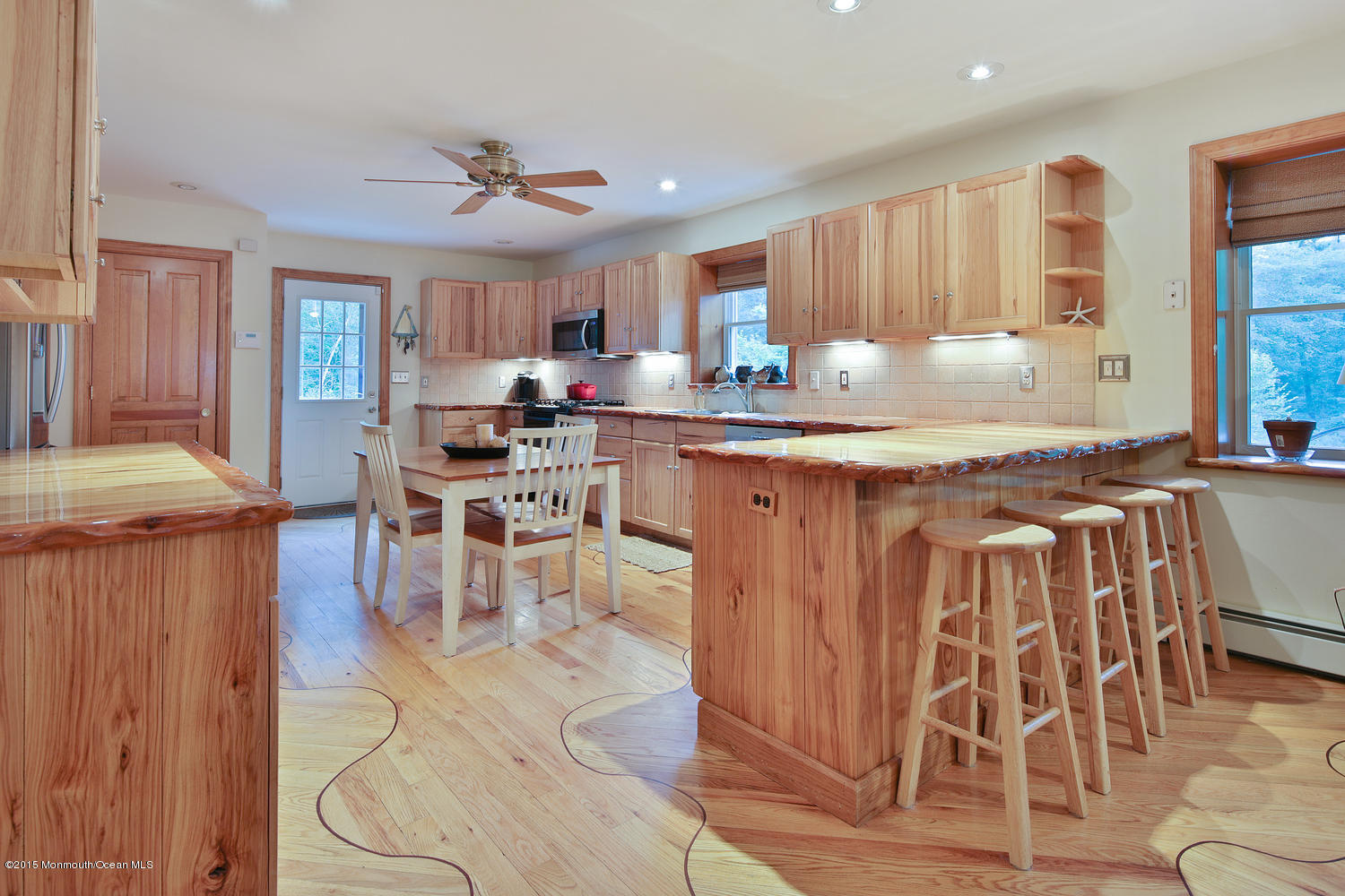 714 Oak Glen Road Howell, NJ 07731 - Photo 19 of 34 714 Oak Glen Rd Howell NJ-large-021-25-1