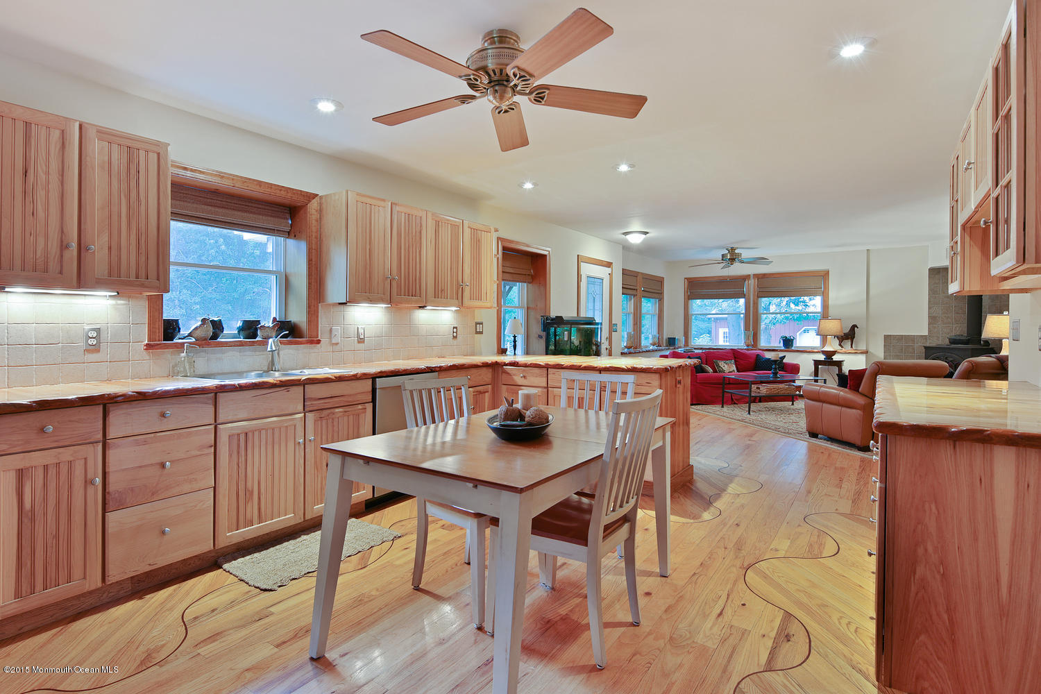 714 Oak Glen Road Howell, NJ 07731 - Photo 20 of 34 714 Oak Glen Rd Howell NJ-large-022-23-1