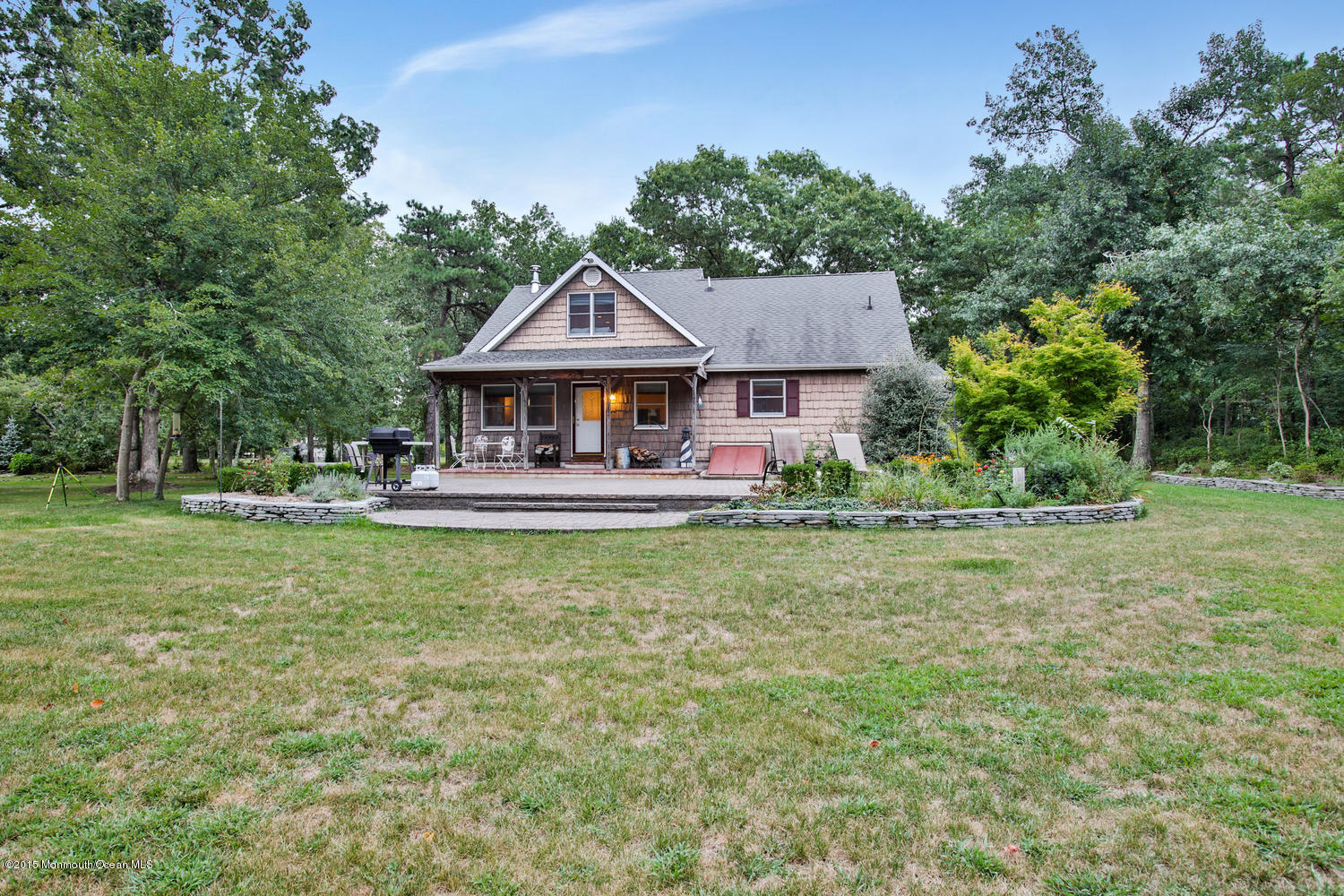 714 Oak Glen Road Howell, NJ 07731 - Photo 3 of 34 714 Oak Glen Rd Howell NJ-large-002-5-1K