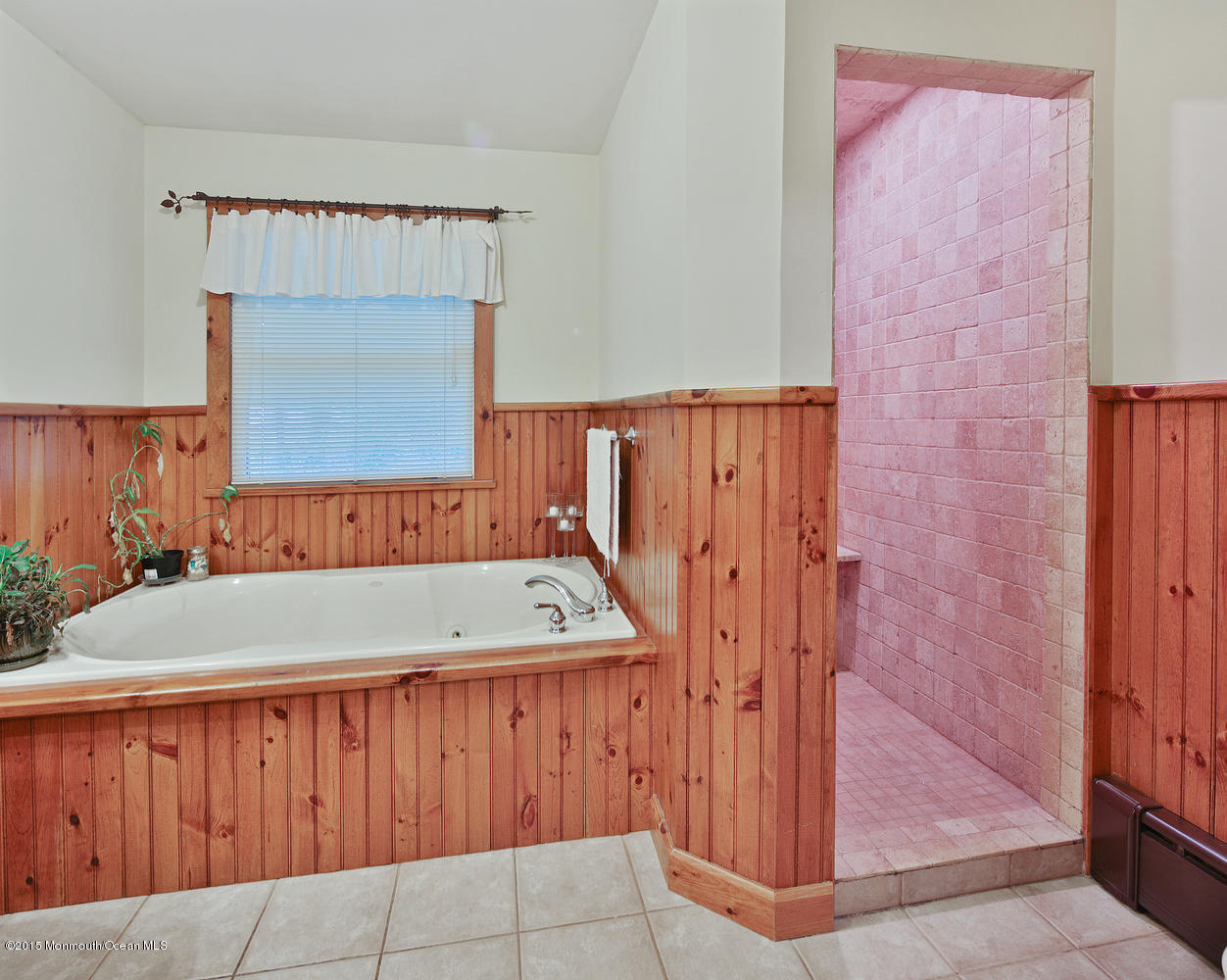 714 Oak Glen Road Howell, NJ 07731 - Photo 26 of 34 714 Oak Glen Rd Howell NJ-large-028-29-1