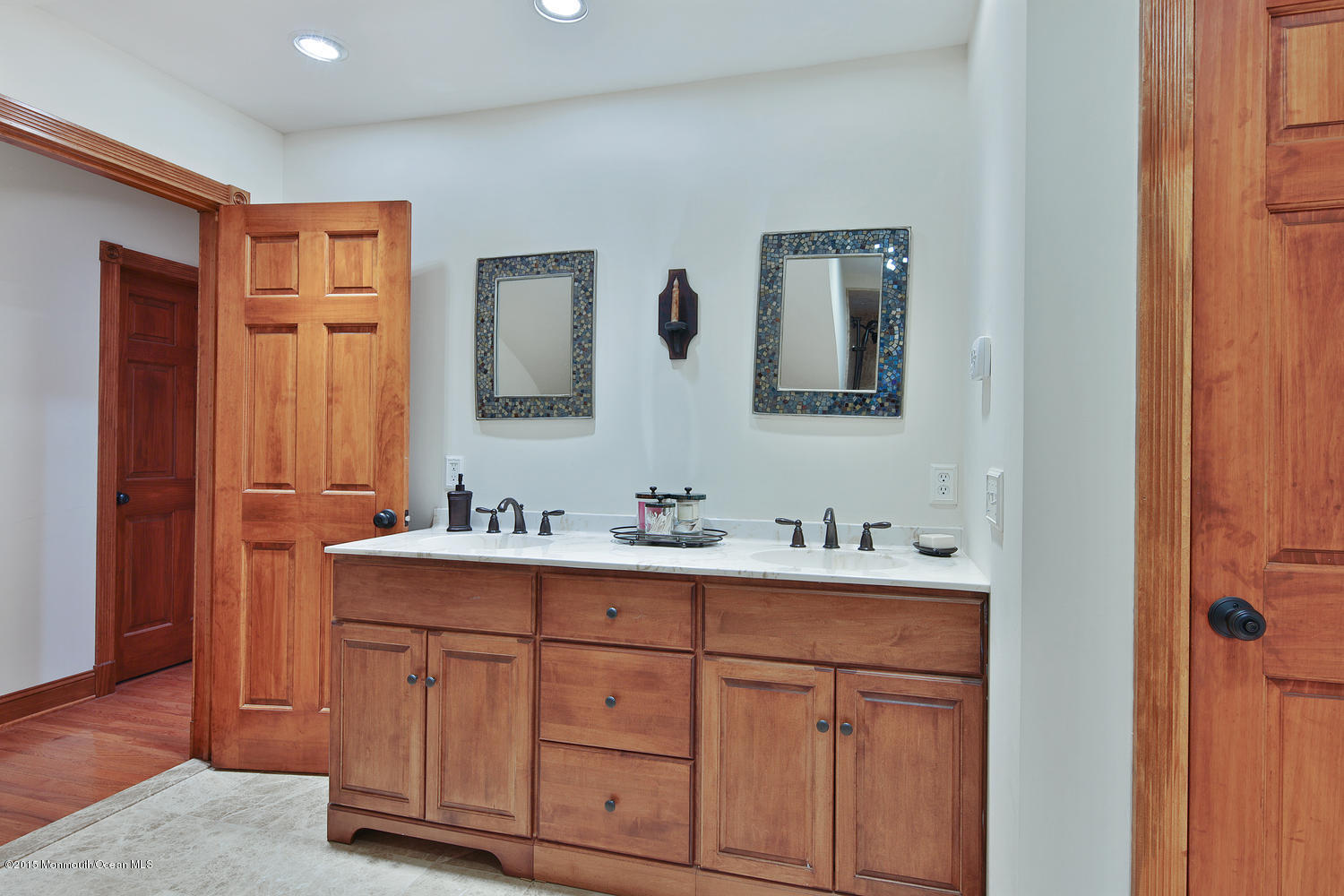 714 Oak Glen Road Howell, NJ 07731 - Photo 29 of 34 714 Oak Glen Rd Howell NJ-large-031-28-1
