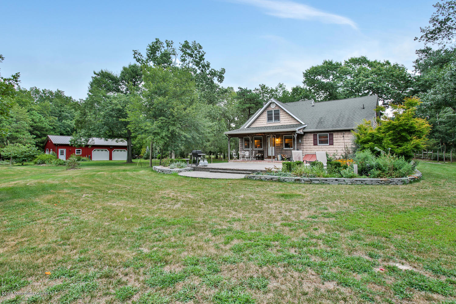 714 Oak Glen Road Howell, NJ 07731 - Photo 4 of 34 714 Oak Glen Rd Howell NJ-large-003-3-1K