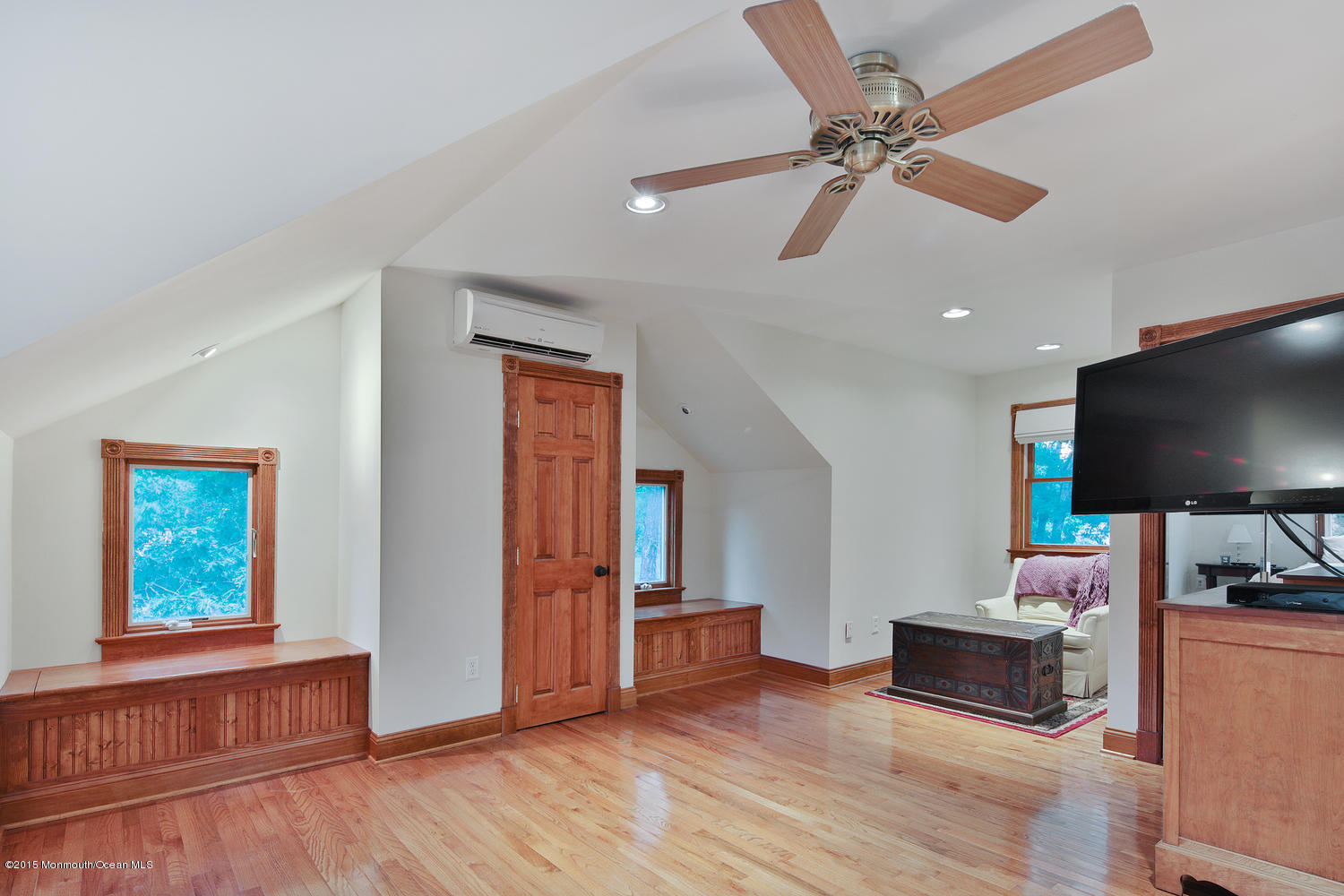 714 Oak Glen Road Howell, NJ 07731 - Photo 32 of 34 714 Oak Glen Rd Howell NJ-large-034-31-1
