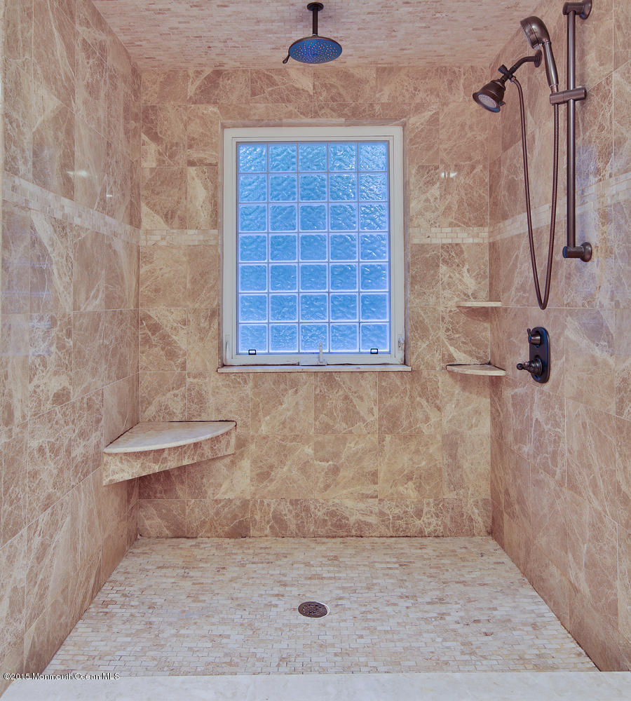 714 Oak Glen Road Howell, NJ 07731 - Photo 34 of 34 714 Oak Glen Rd Howell NJ-large-036-30-1