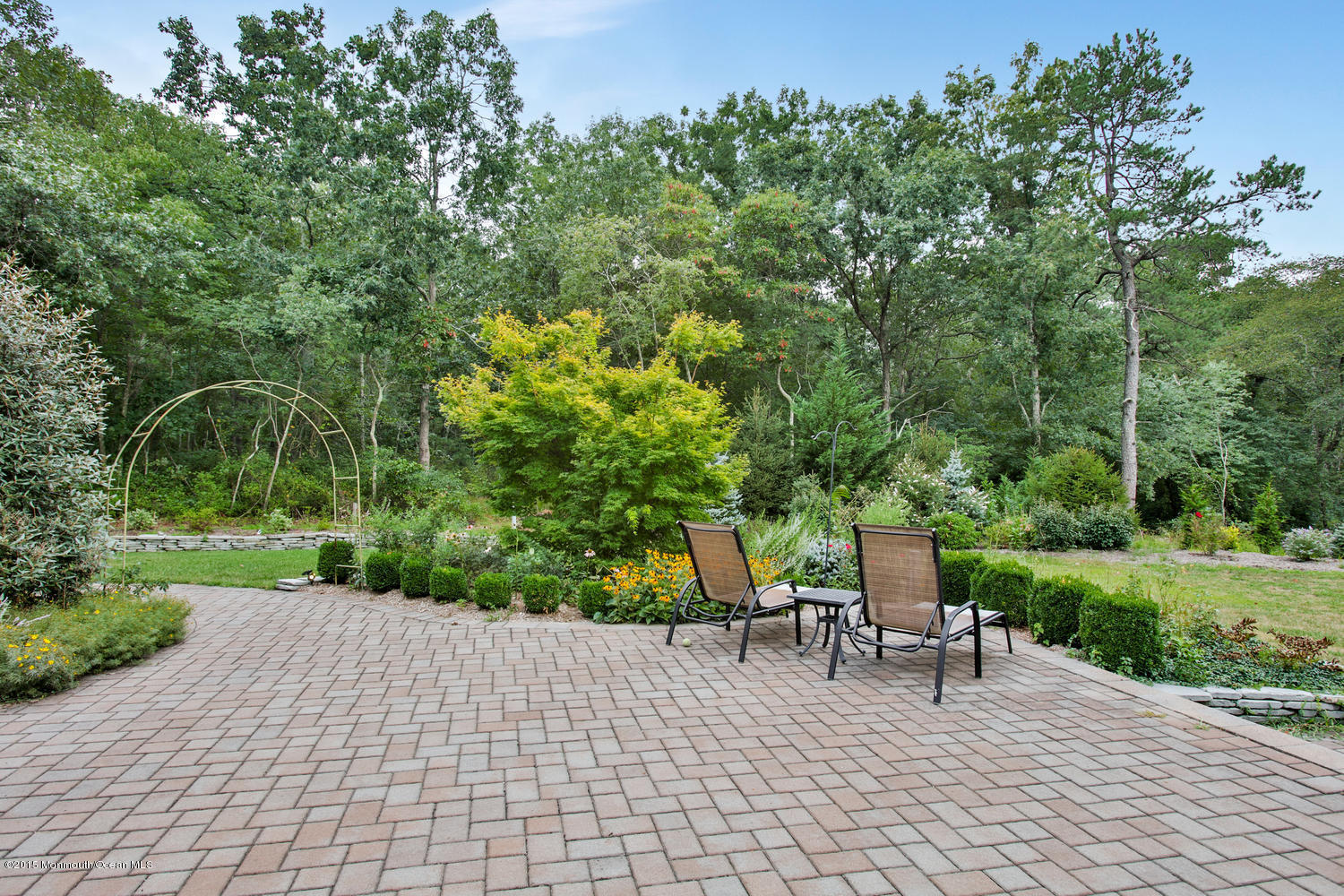 714 Oak Glen Road Howell, NJ 07731 - Photo 6 of 34 714 Oak Glen Rd Howell NJ-large-005-1-1K