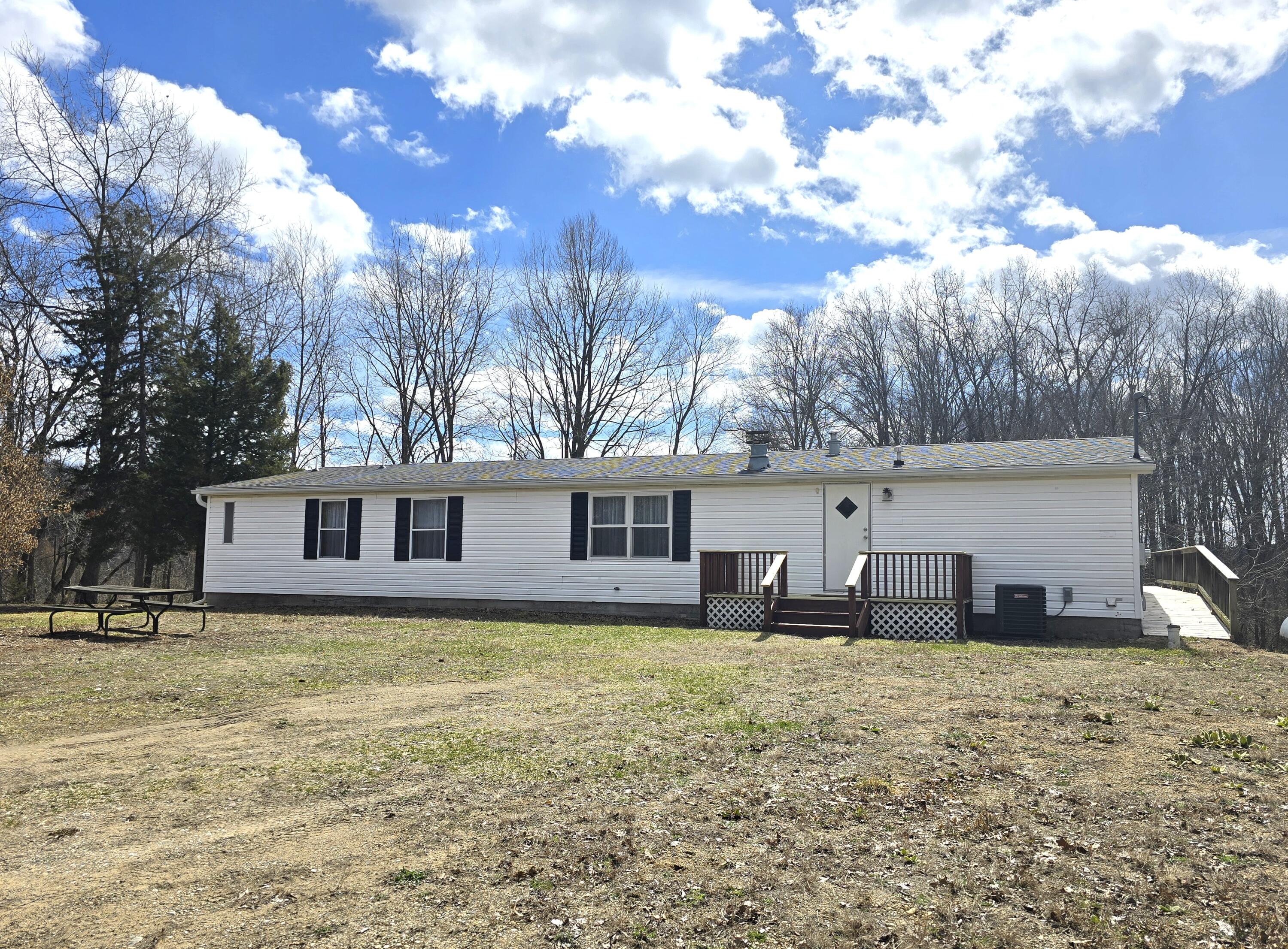 2801 West Dowling Road Delton, MI 49046 - Photo 1 of 38 3