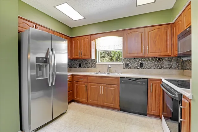 $465,000 | 96159 Piney Island Drive, Fernandina Beach, FL 32034