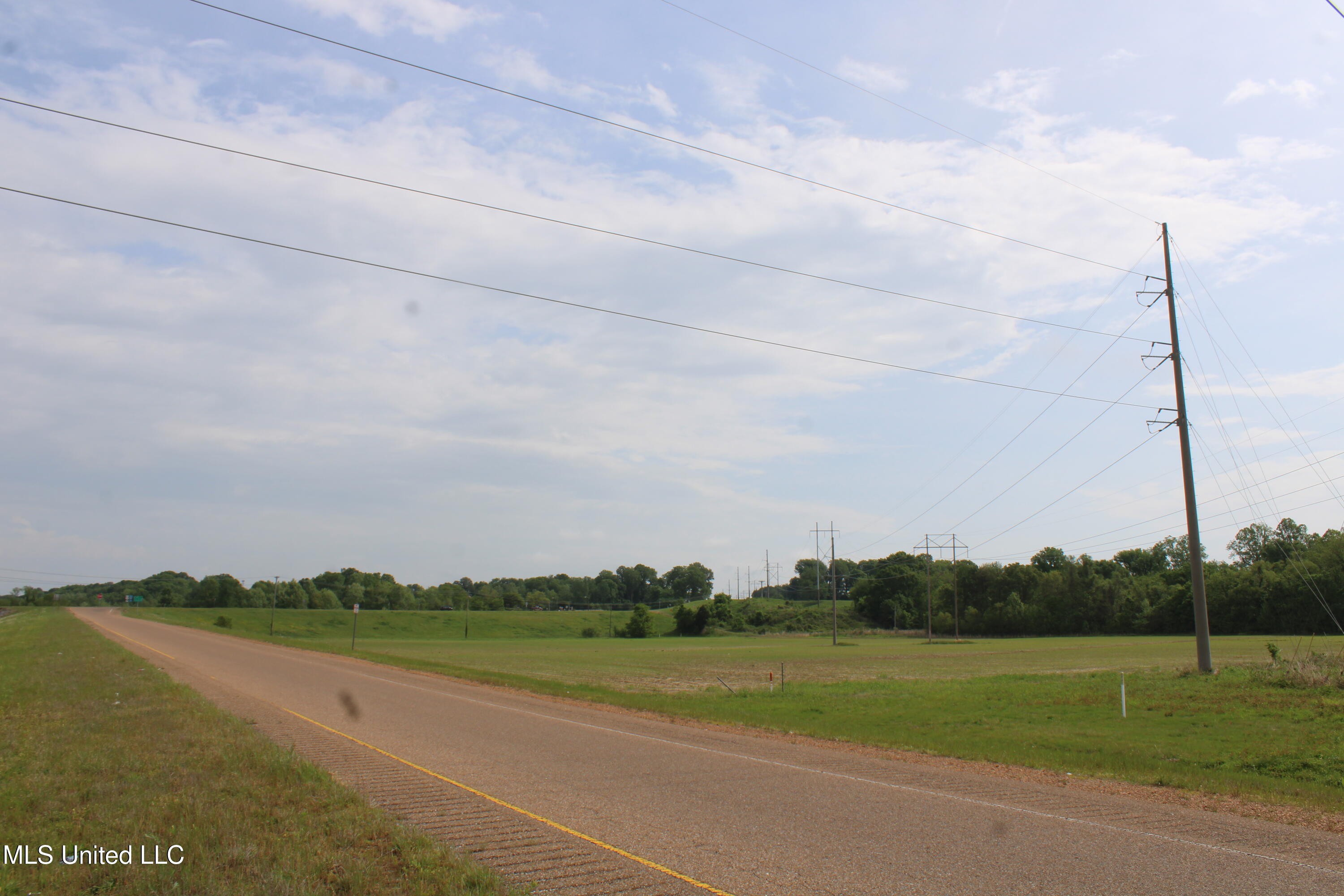 8311 Highway 302 Road Walls, MS 38680 - Photo 46 of 54 IMG_5960