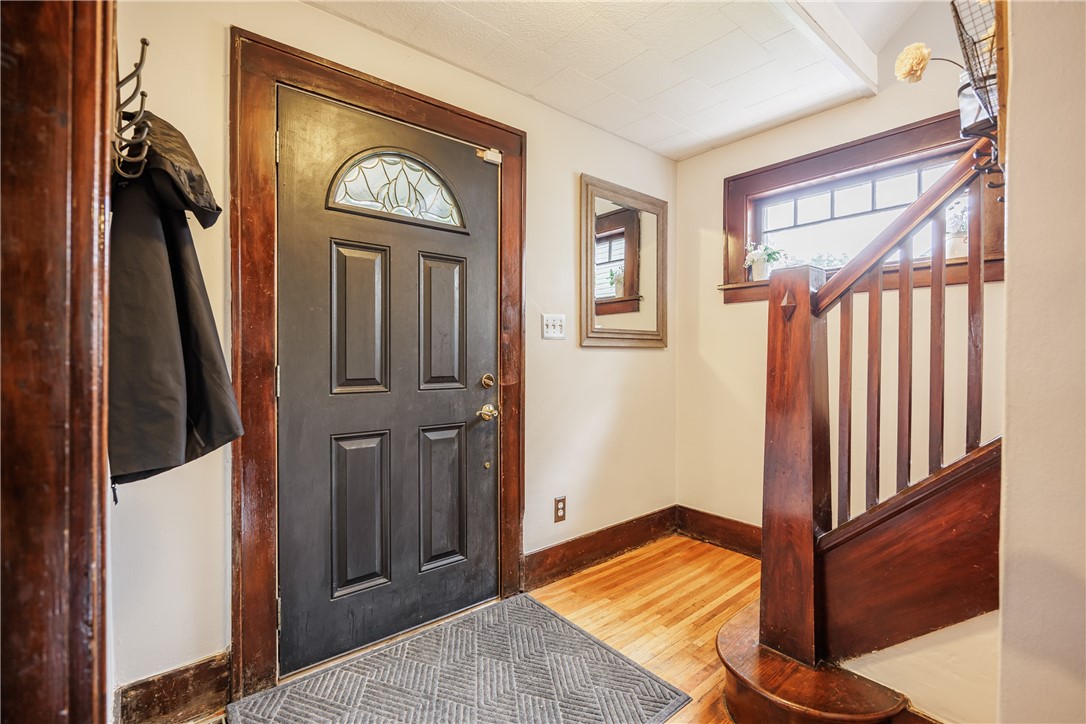 39 Brockley Road Irondequoit, NY 14609 - Photo 3 of 47