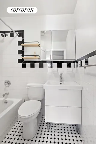 $1,650,000 | 714 Sackett Street, Unit 2F | Park Slope