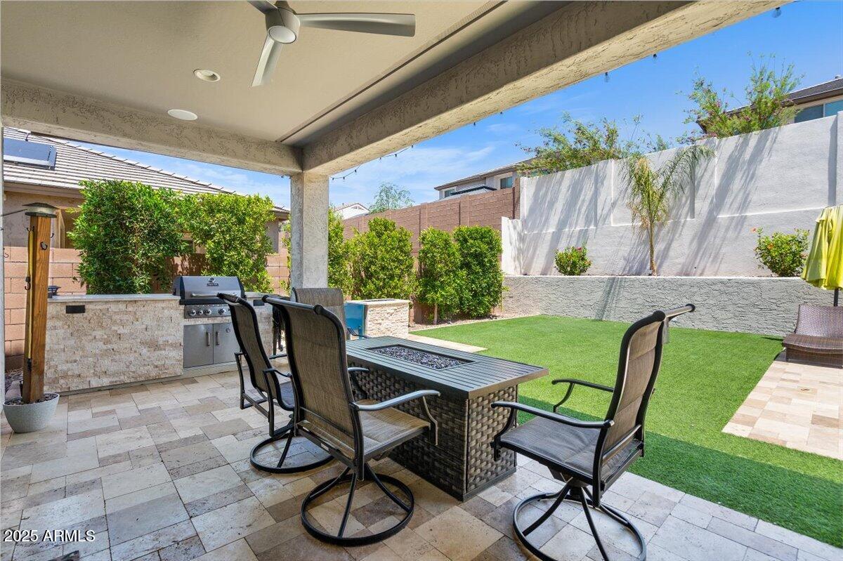 7048 West Redbird Road Peoria, AZ 85383 - Photo 11 of 42 08-QVB00808