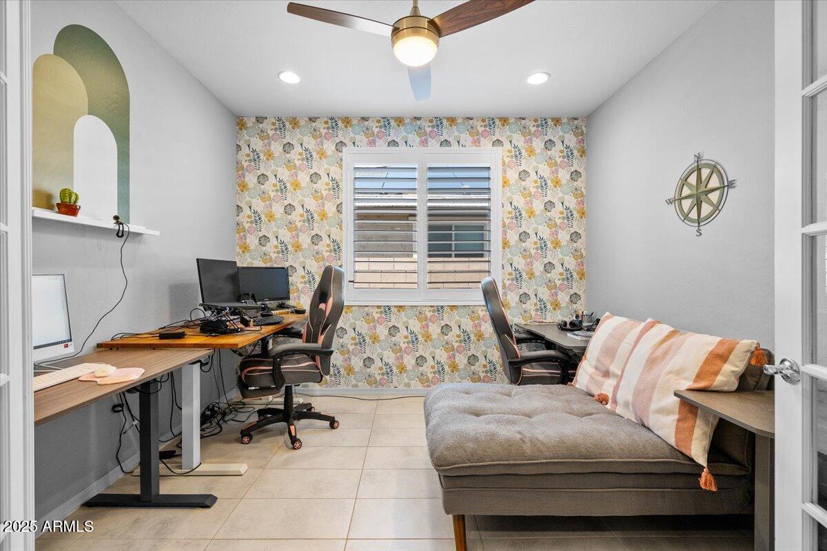 7048 West Redbird Road Peoria, AZ 85383 - Photo 34 of 42 11-QVB00852