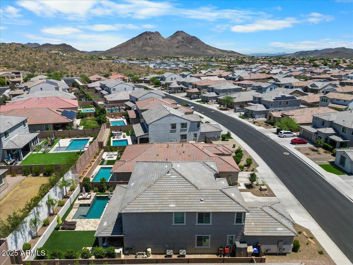 7048 West Redbird Road Peoria, AZ 85383 - Photo 40 of 42 38-Photo May 10 2025, 1 07 25 PM