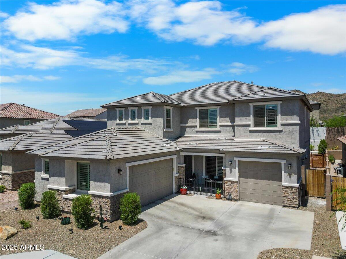 7048 West Redbird Road Peoria, AZ 85383 - Photo 5 of 42 02-Photo May 10 2025, 1 00 45 PM (1)