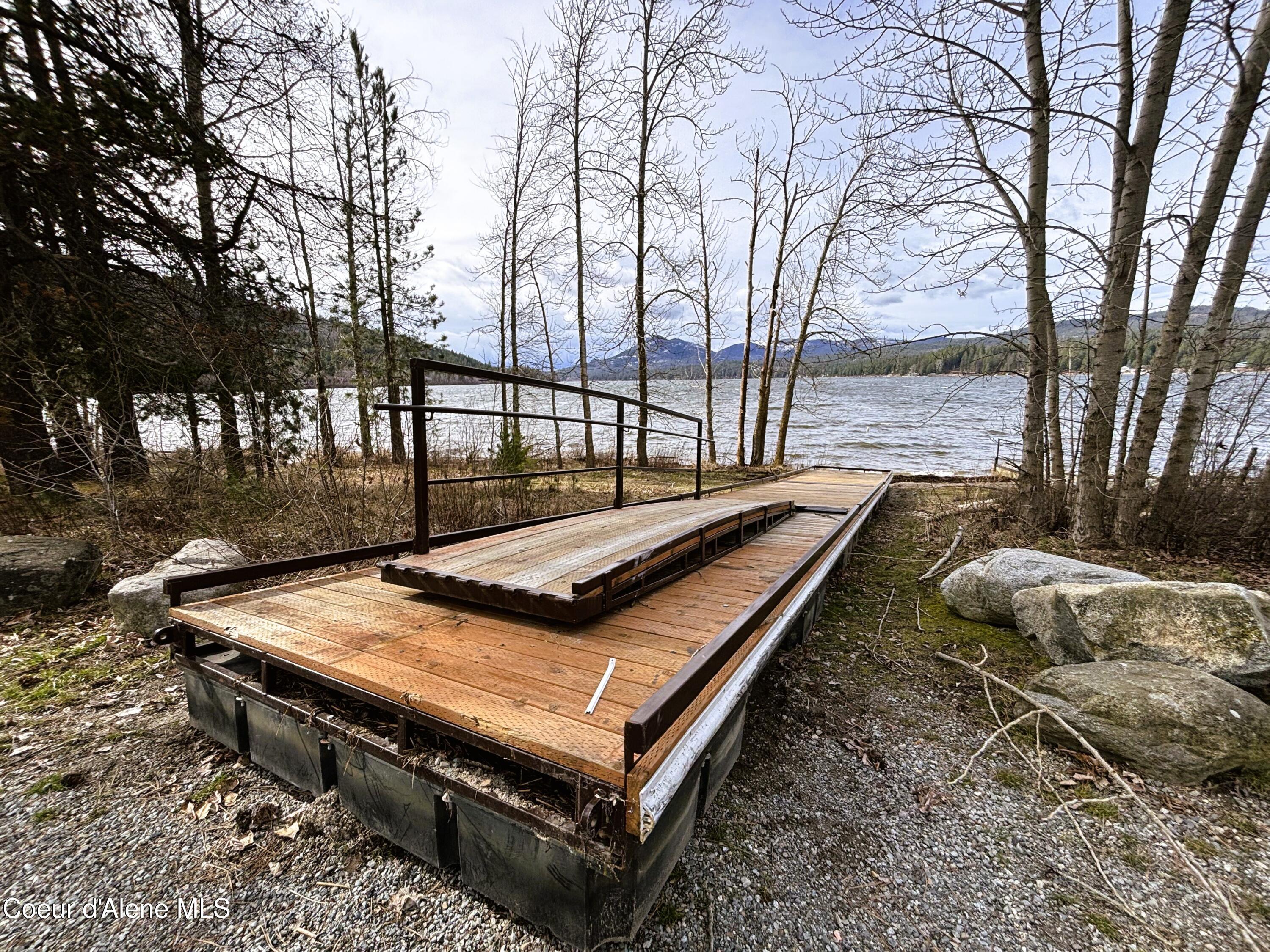 Nna Nna Road Cocolalla, ID 83813 - Photo 19 of 19 Floating dock