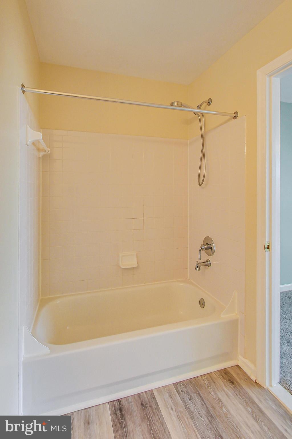 8716 Autumn Ridge Court Odenton, MD 21113 - Photo 22 of 42 Private Full Bathroom
