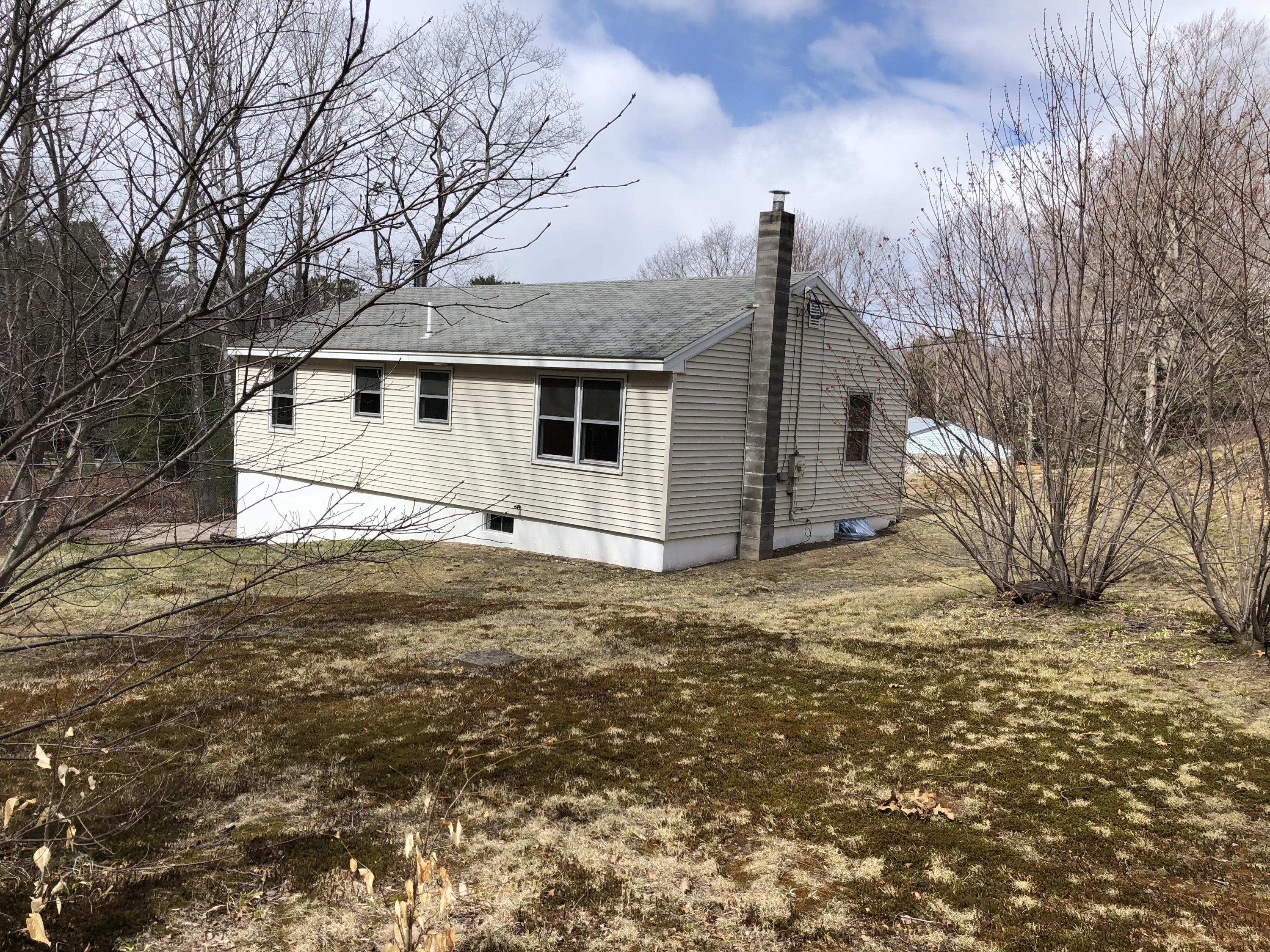 79 Sherburne Street Springvale, ME 04083 - Photo 3 of 22 1