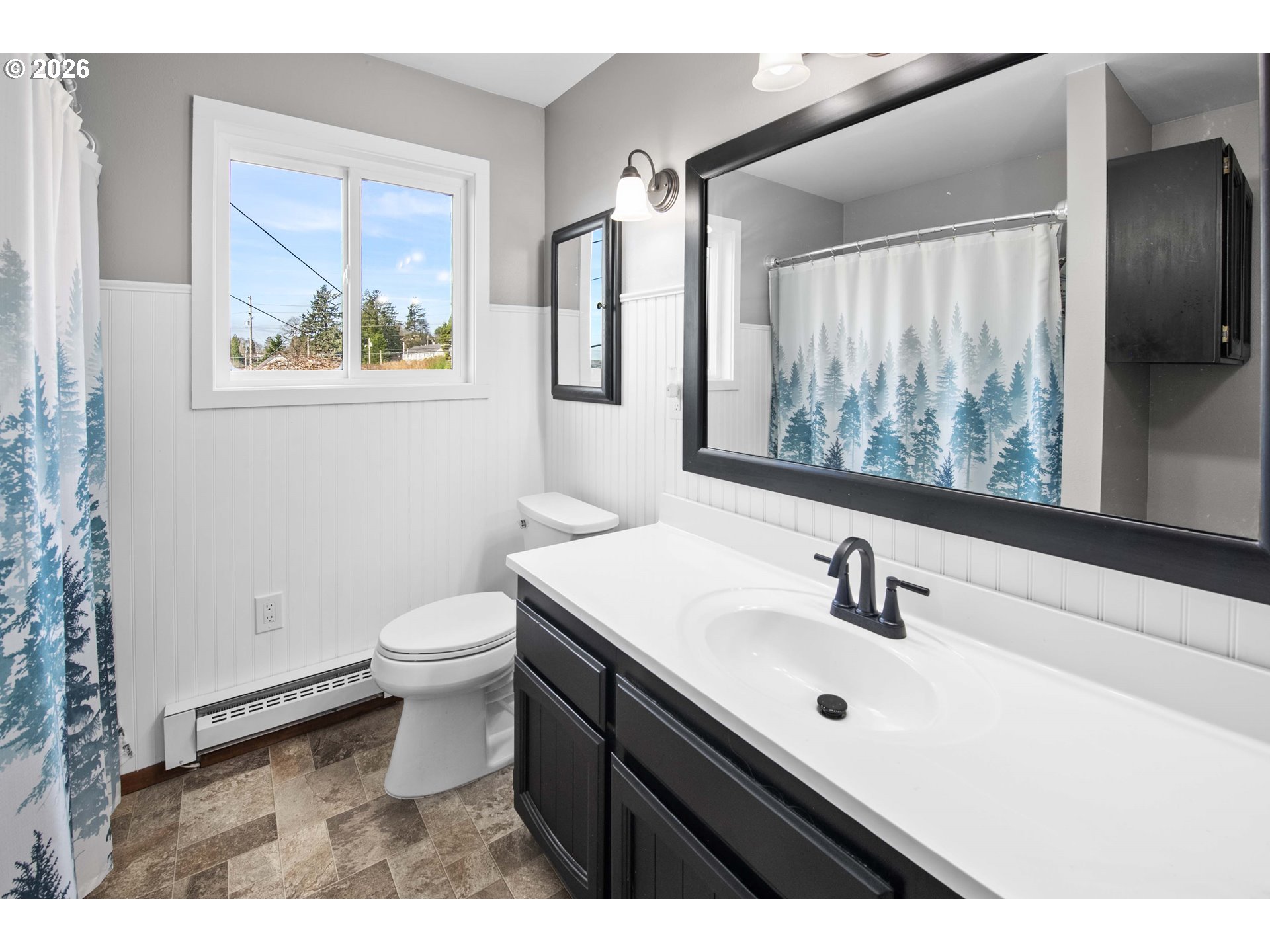 1864 4th Street Astoria, OR 97103 - Photo 14 of 33 Bathroom