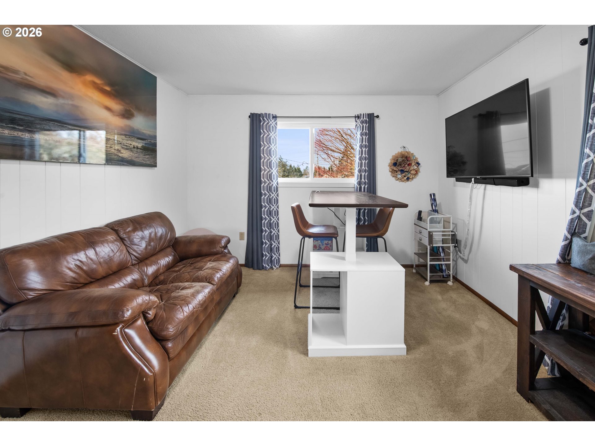 1864 4th Street Astoria, OR 97103 - Photo 16 of 33 Bedroom