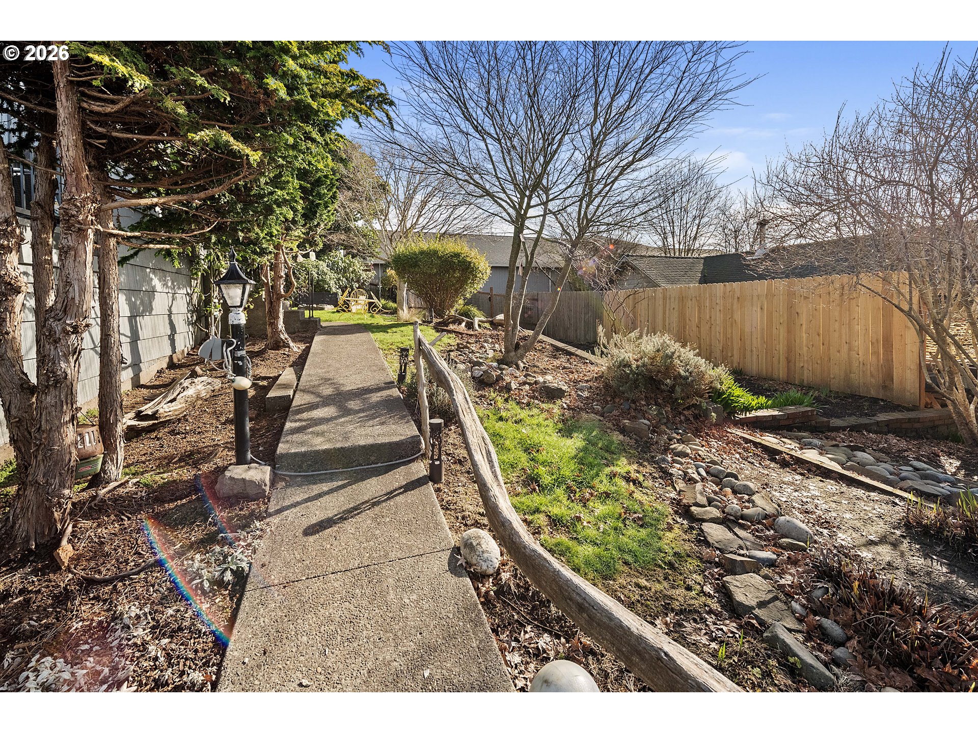 1864 4th Street Astoria, OR 97103 - Photo 26 of 33 Yard