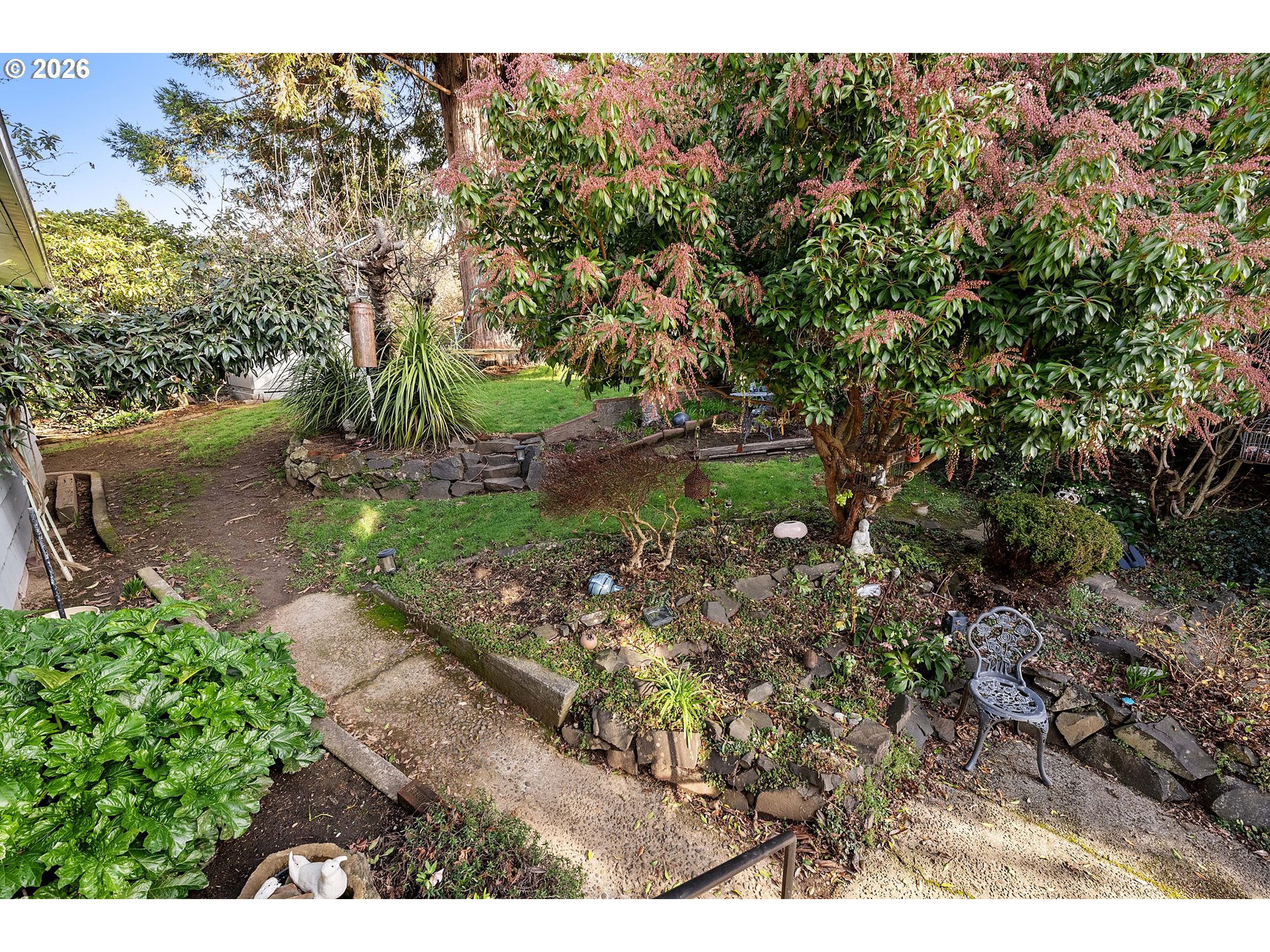 1864 4th Street Astoria, OR 97103 - Photo 29 of 33 Yard