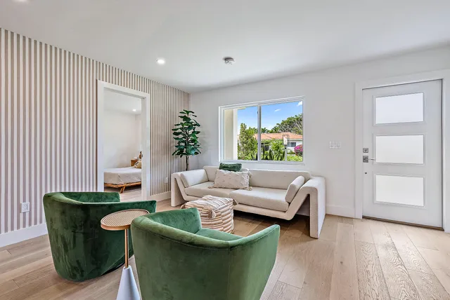 $25,000 | 310 Edmor Road, West Palm Beach, FL 33405